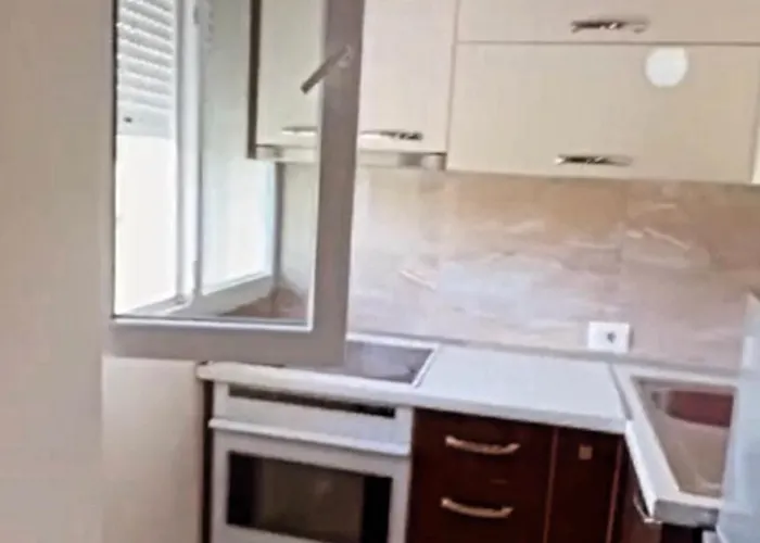 Luxury San Pietro , Free Parking, 6 Min From Lalez دراس