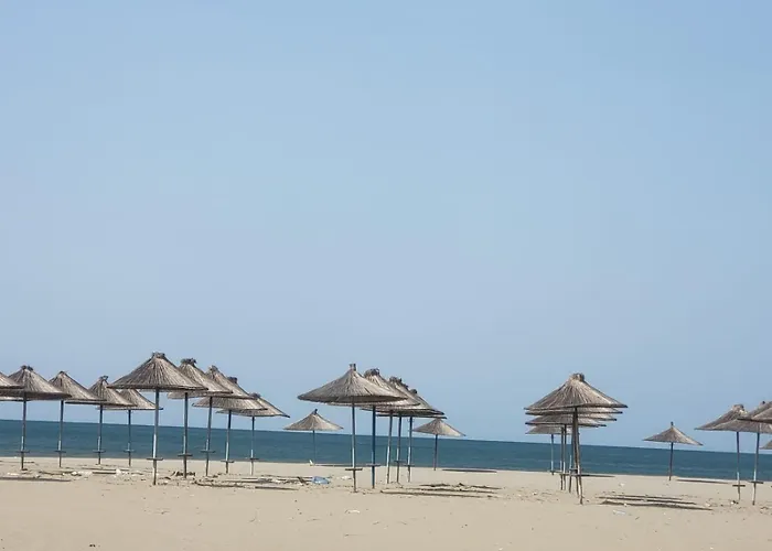 شقة Luxury San Pietro , Free Parking, 6 Min From Lalez
