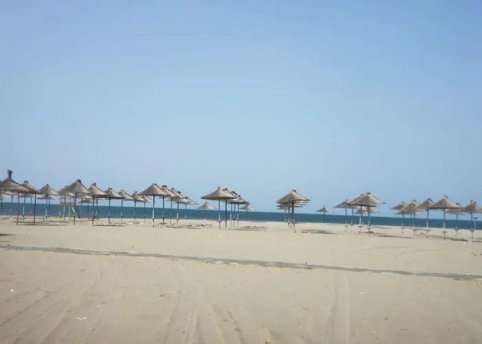 Luxury San Pietro , Free Parking, 6 Min From Lalez * دراس